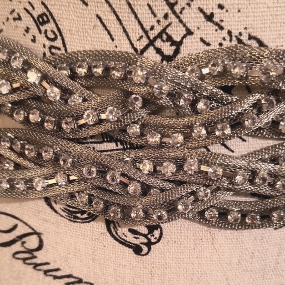 Elegant Silver Braided Stretchable Black Belt. Size Medium - Picture 2 of 5